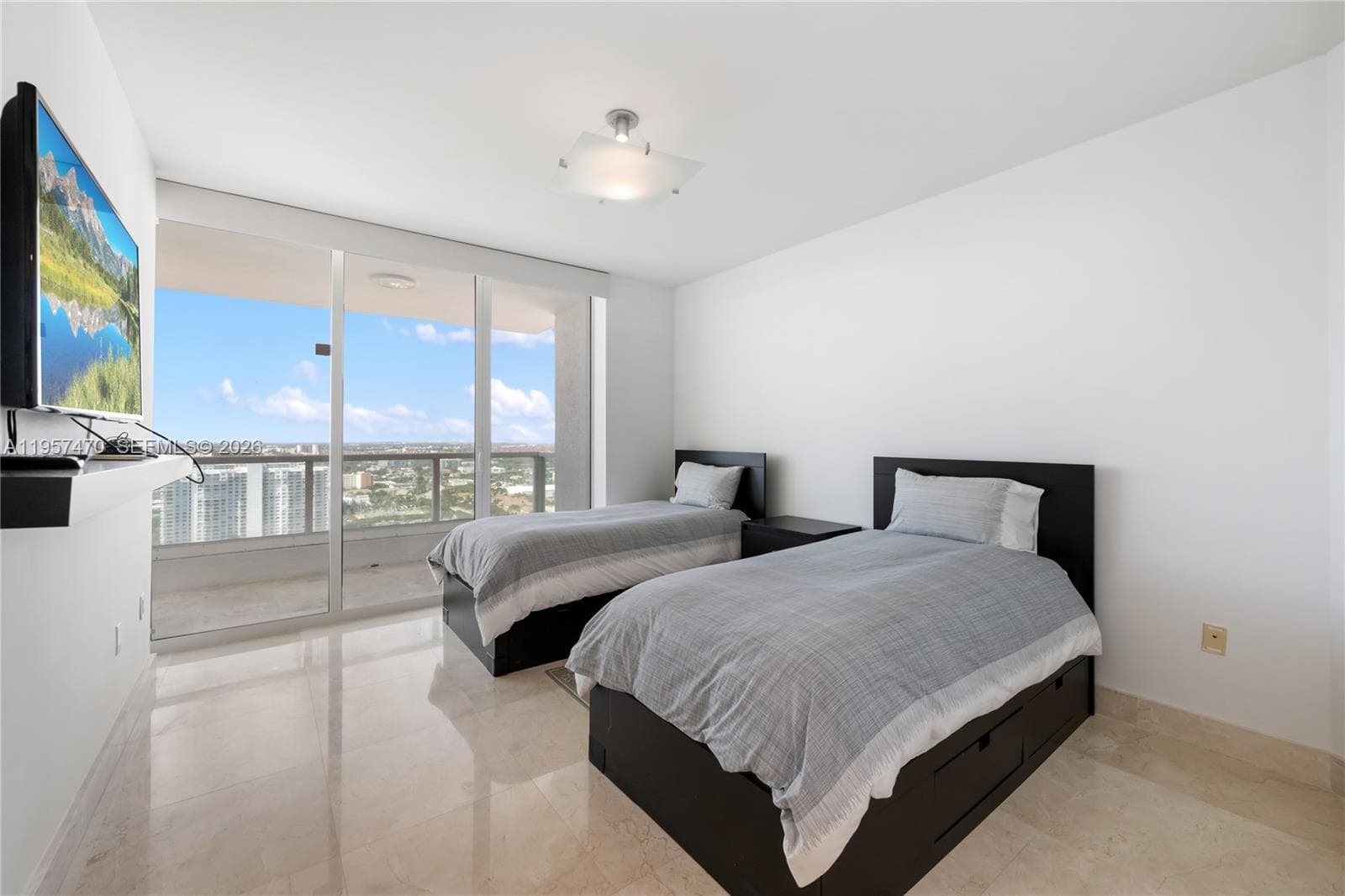 3201 NE 183rd St # 2906, Aventura FL 33160 — 36