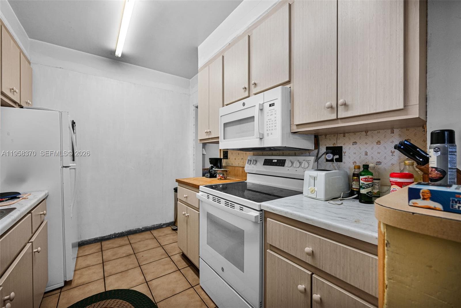 6303 SW 43rd St, South Miami FL 33155 — 9