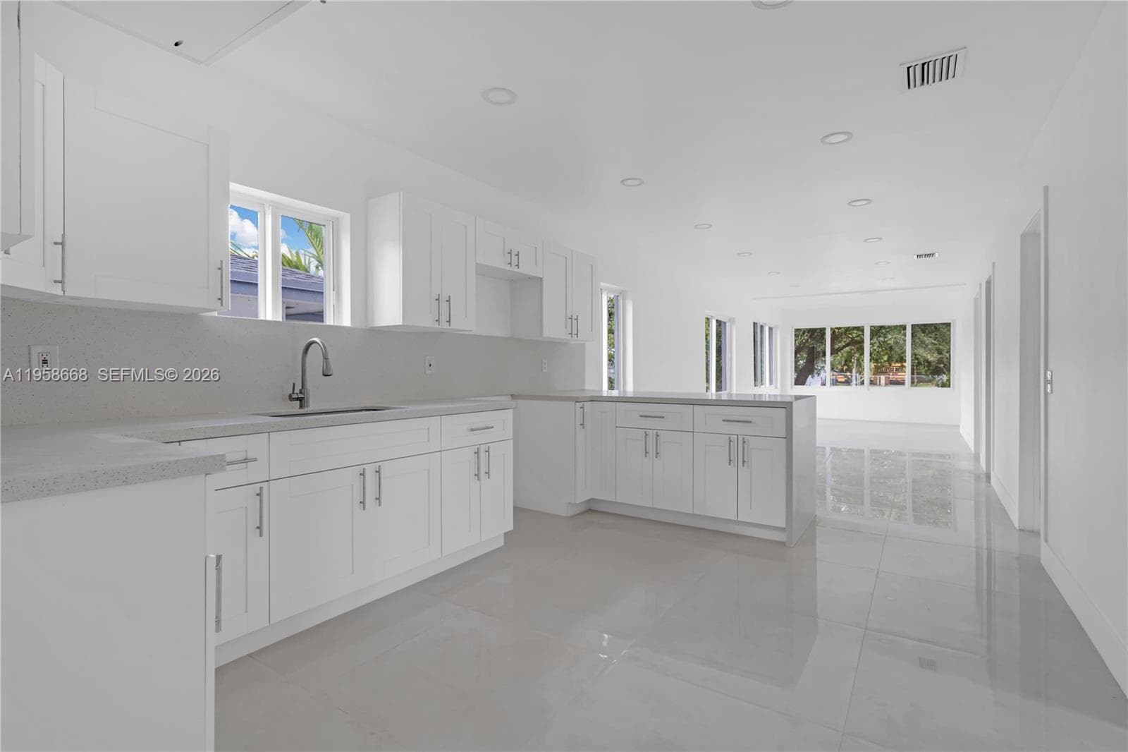 667 NW 14th St, Florida City FL 33034 — 23