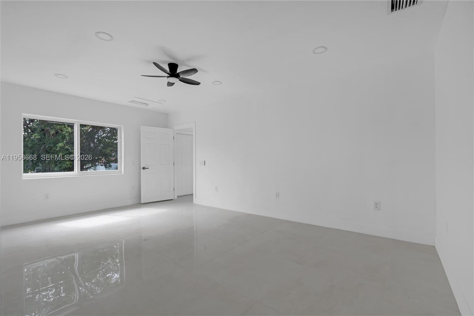 667 NW 14th St, Florida City FL 33034 — 34