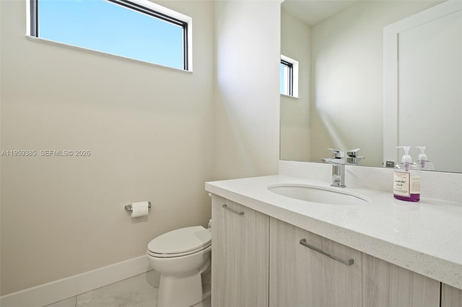 8118 NW 46th Ter, Doral FL 33166 — 12