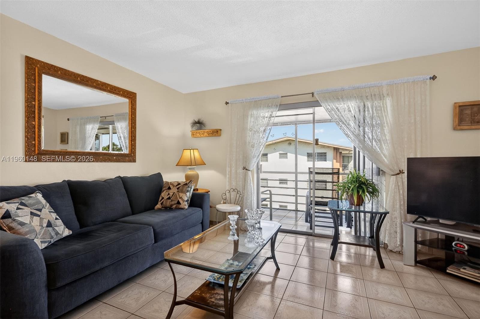 16900 NE 14th Ave # 302, Miami FL 33162 — 3