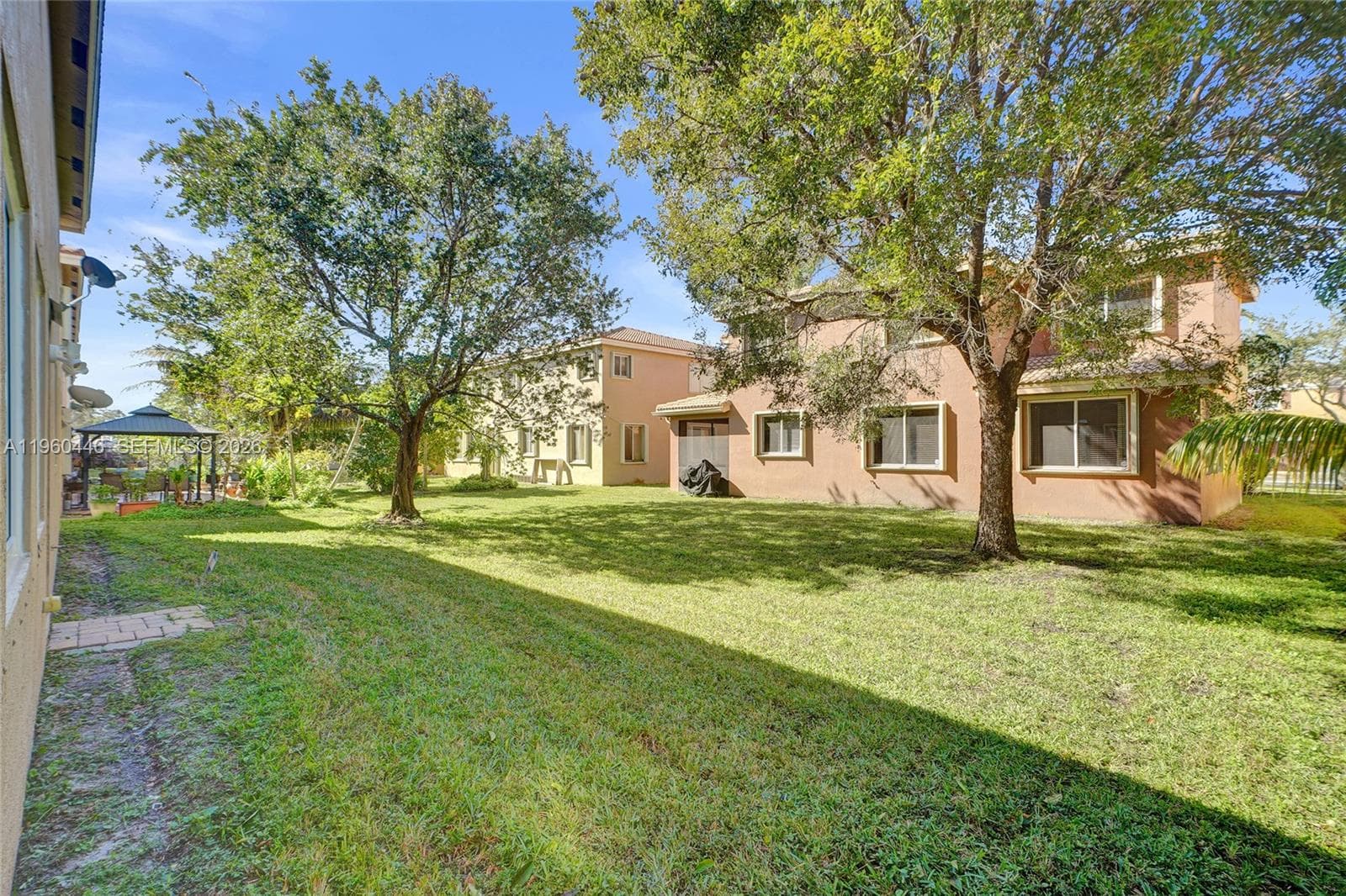 20456 NW 8th Ct, Miami Gardens FL 33169 — 43