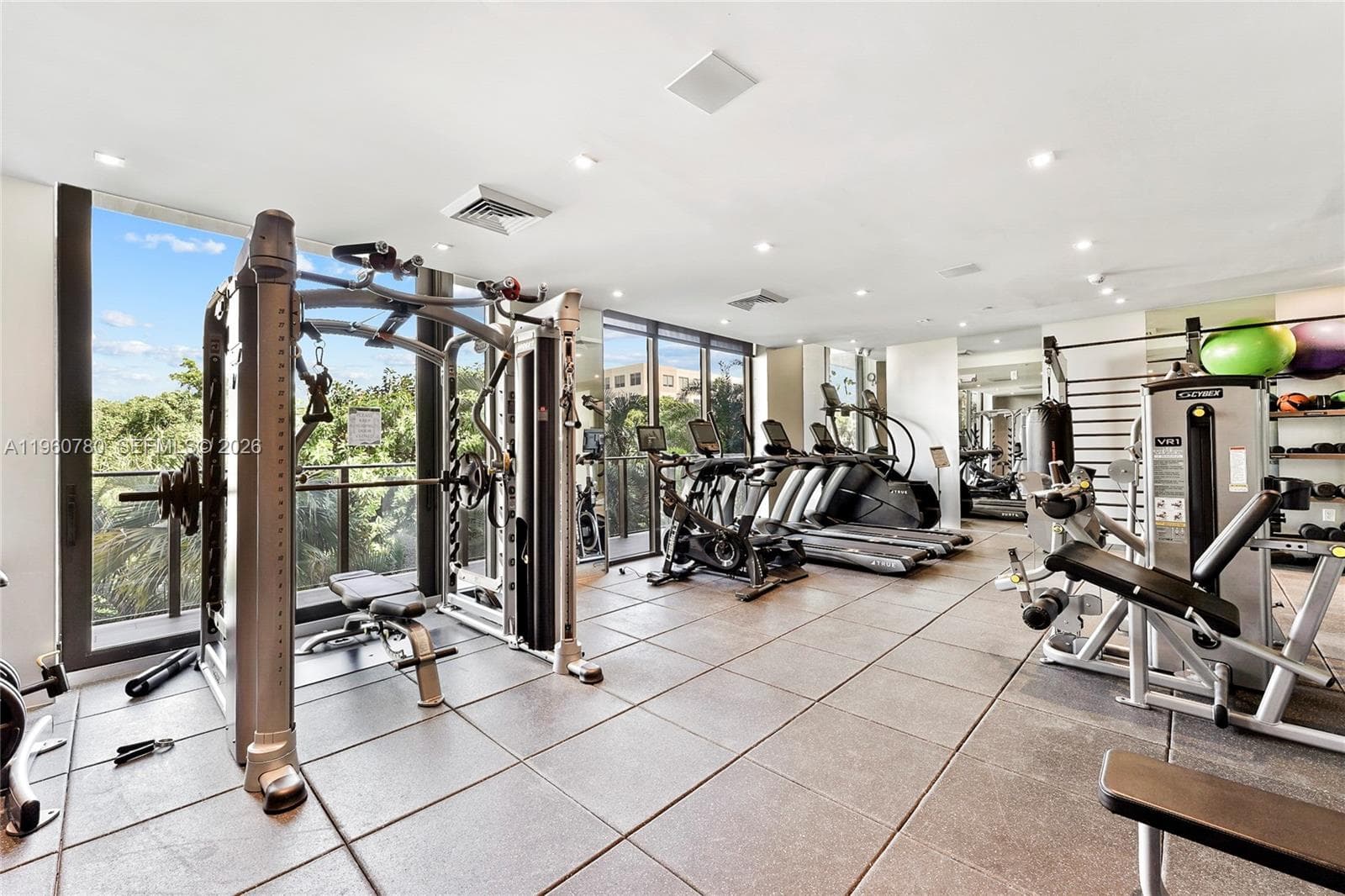 3581 E Glencoe St # 605, Coconut Grove FL 33133 — 33