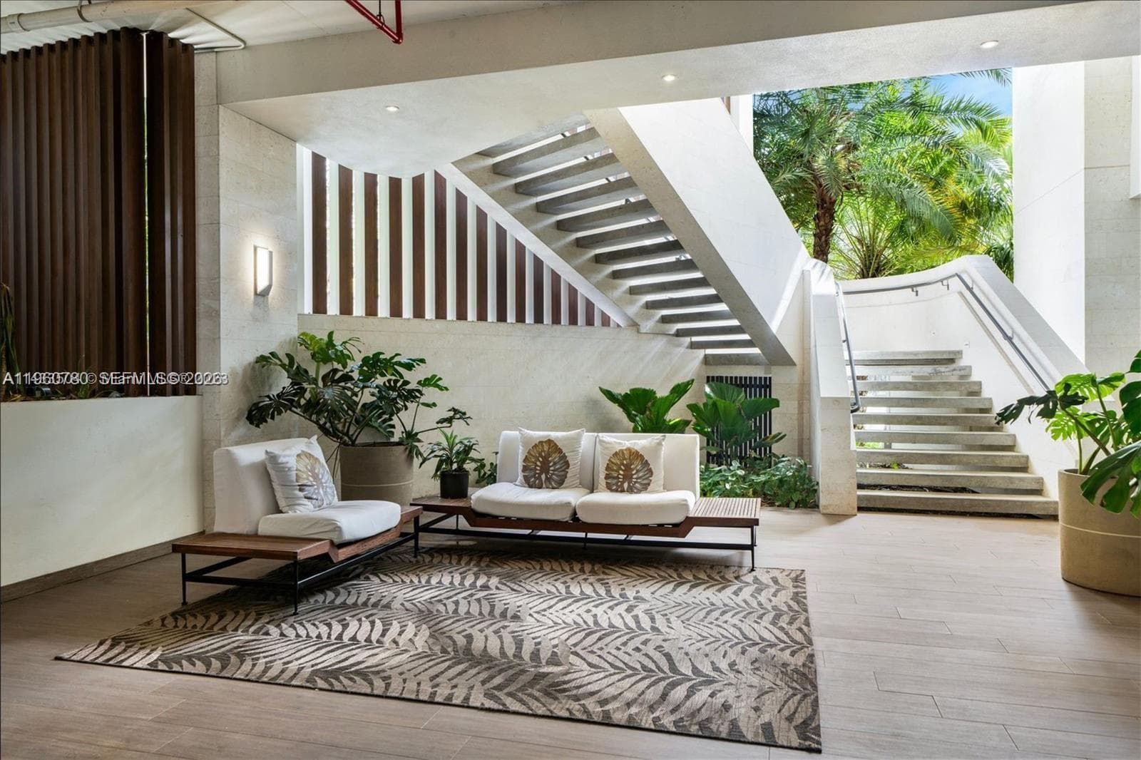 3581 E Glencoe St # 605, Coconut Grove FL 33133 — 35