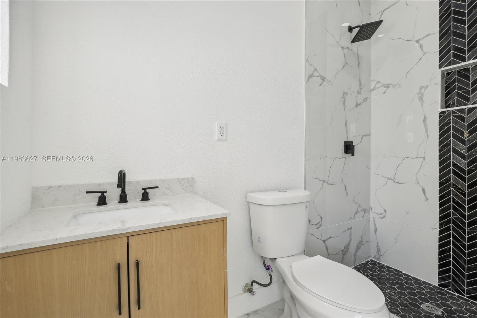 2360 Rutland St, Opa-Locka FL 33054 — 20