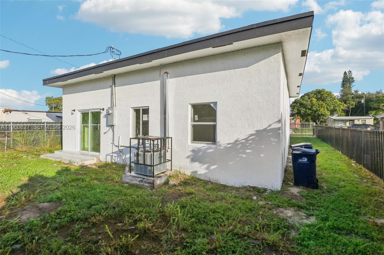 2360 Rutland St, Opa-Locka FL 33054 — 35