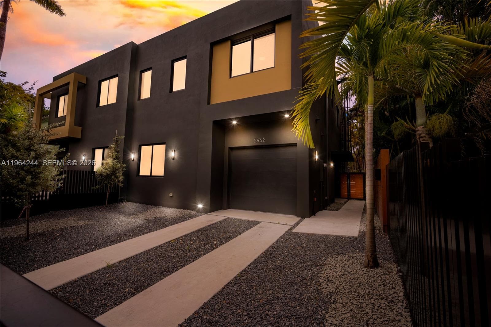 2962 W Trade Ave, Coconut Grove FL 33133 — 46
