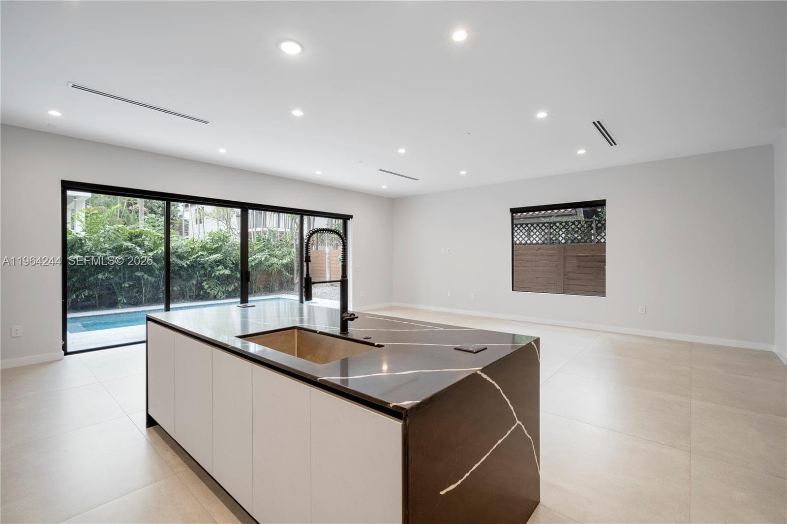 2962 W Trade Ave, Coconut Grove FL 33133 — 17