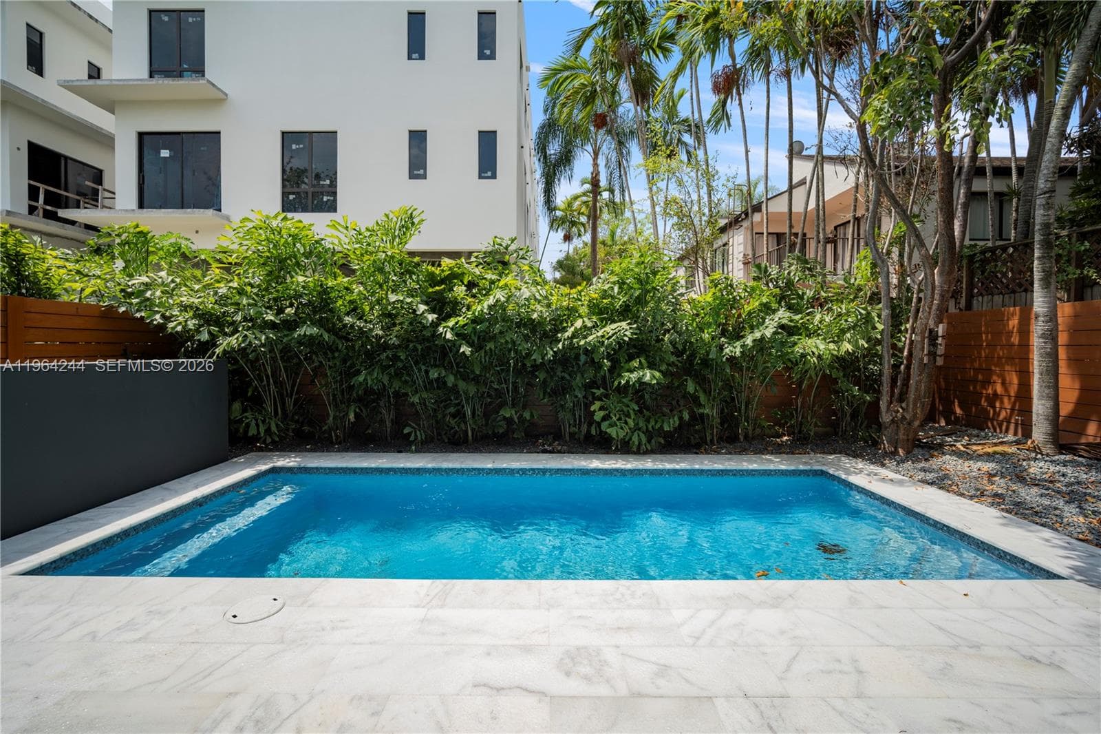 2962 W Trade Ave, Coconut Grove FL 33133 — 47