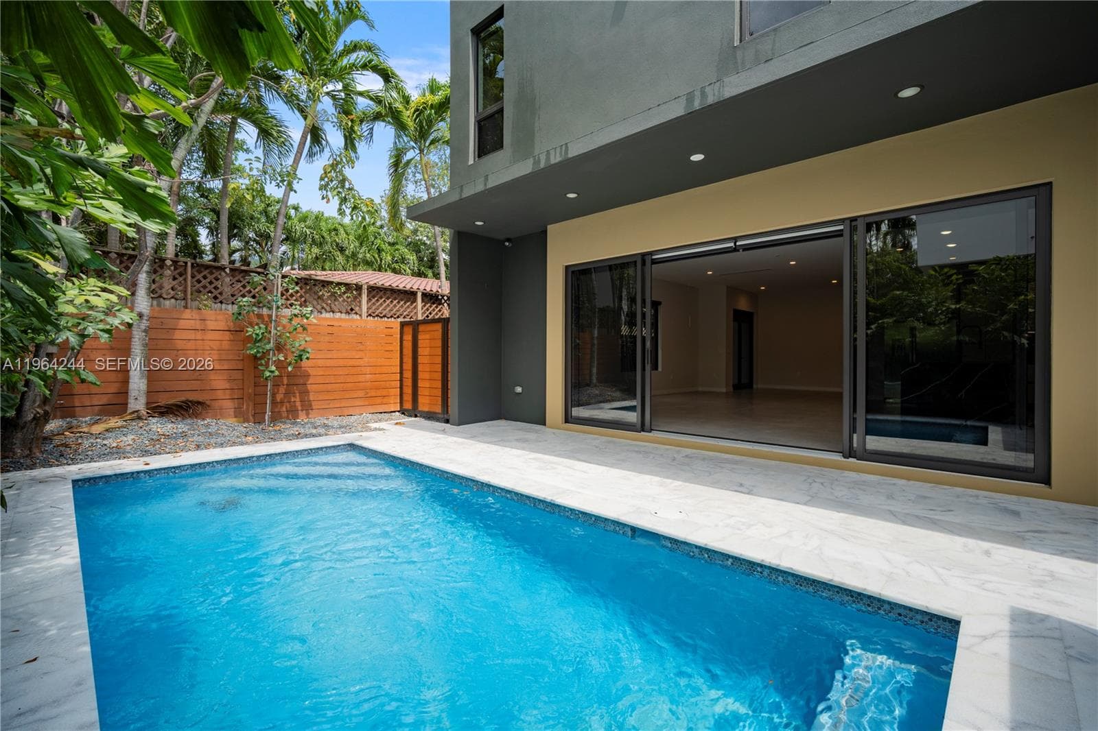 2962 W Trade Ave, Coconut Grove FL 33133 — 48
