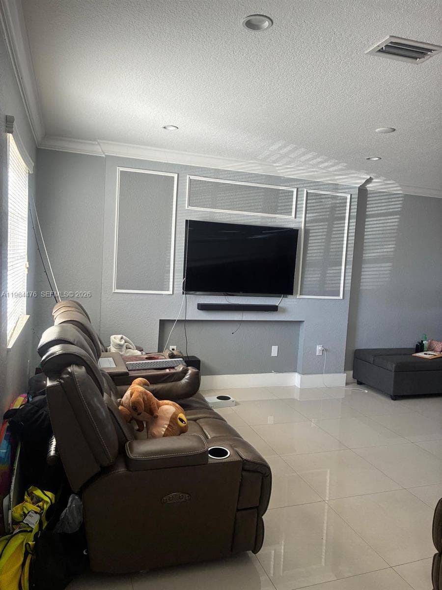 9425 NW 114th Ln # 3, Hialeah Gardens FL 33018 — 2