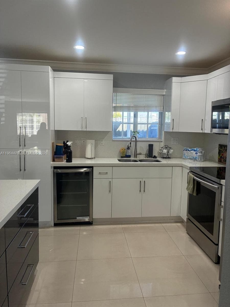 9425 NW 114th Ln # 3, Hialeah Gardens FL 33018 — 5