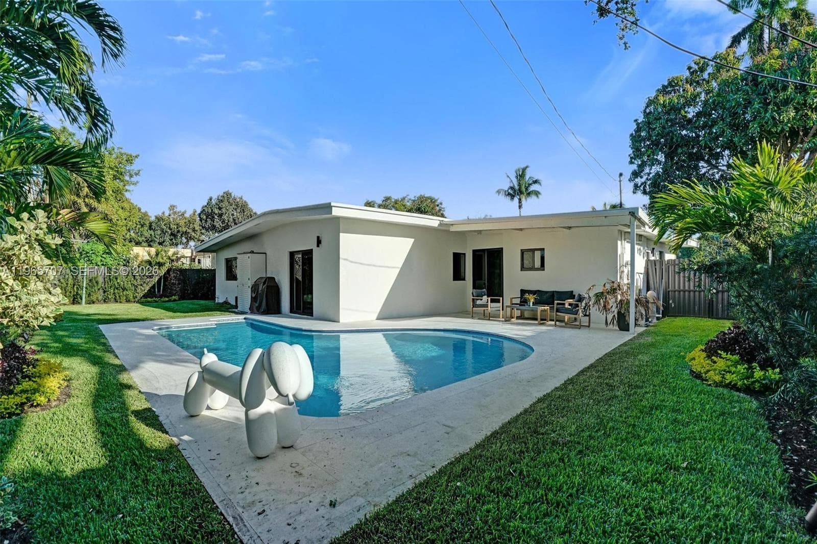 1941 NE 186th Dr, North Miami Beach FL 33179 — 49