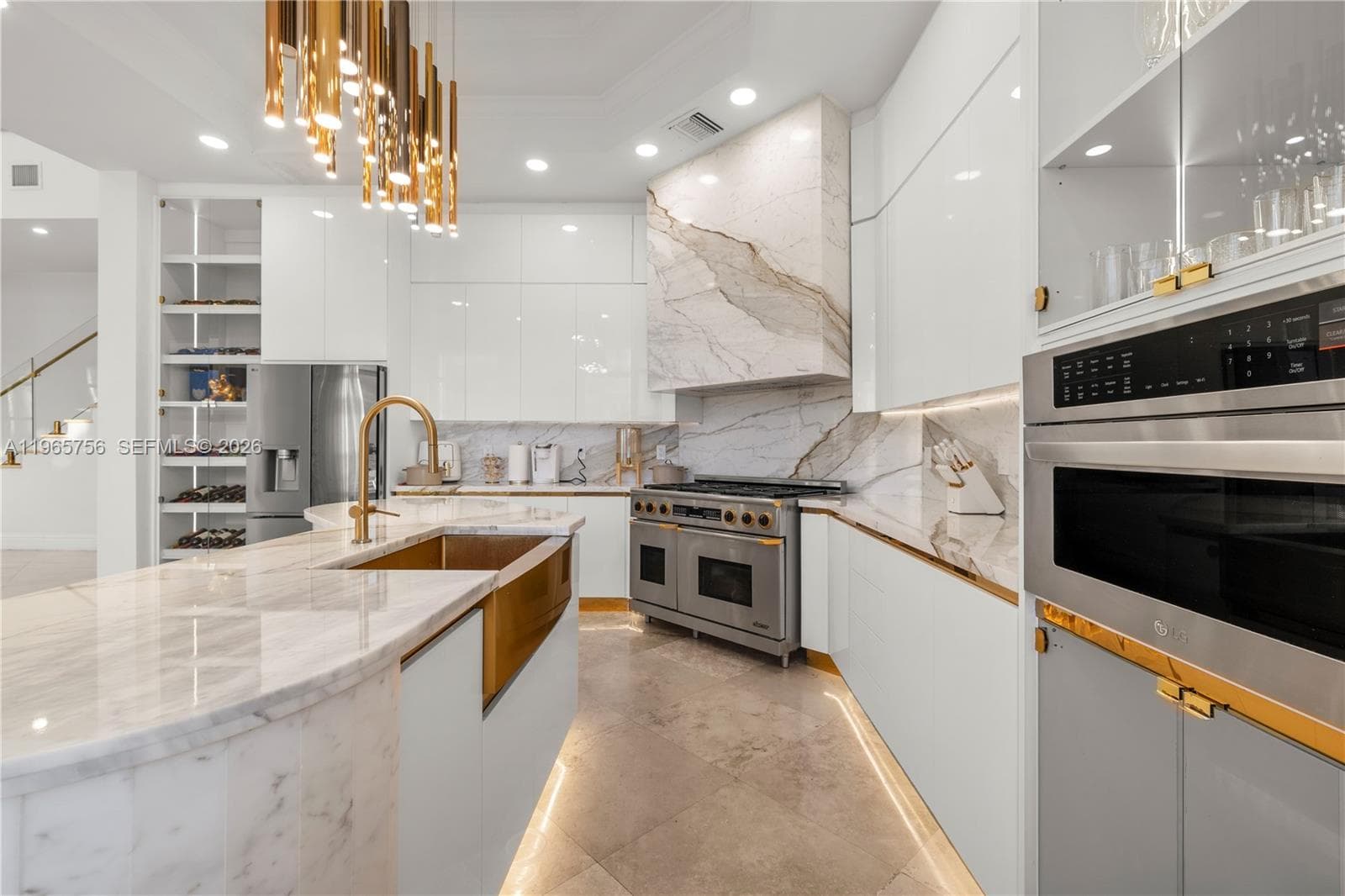 16479 NE 30th Ave, North Miami Beach FL 33160 — 33