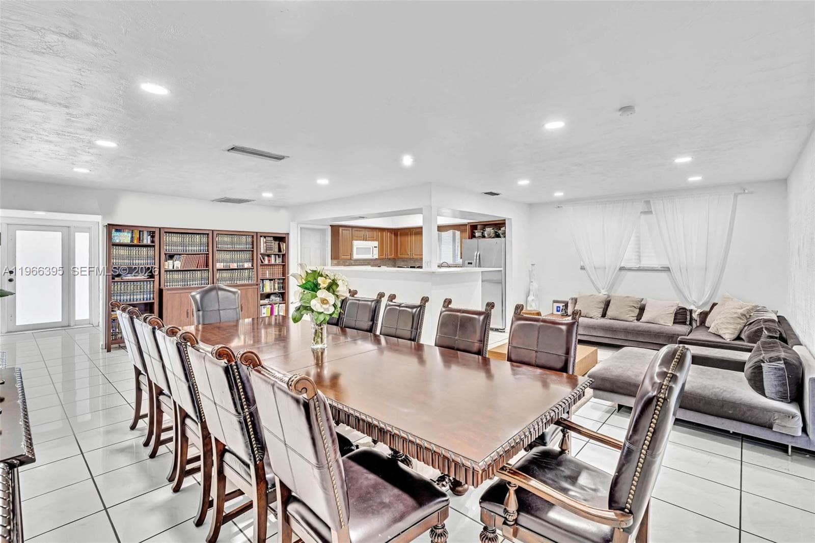9524 Byron Ave, Surfside FL 33154 — 41