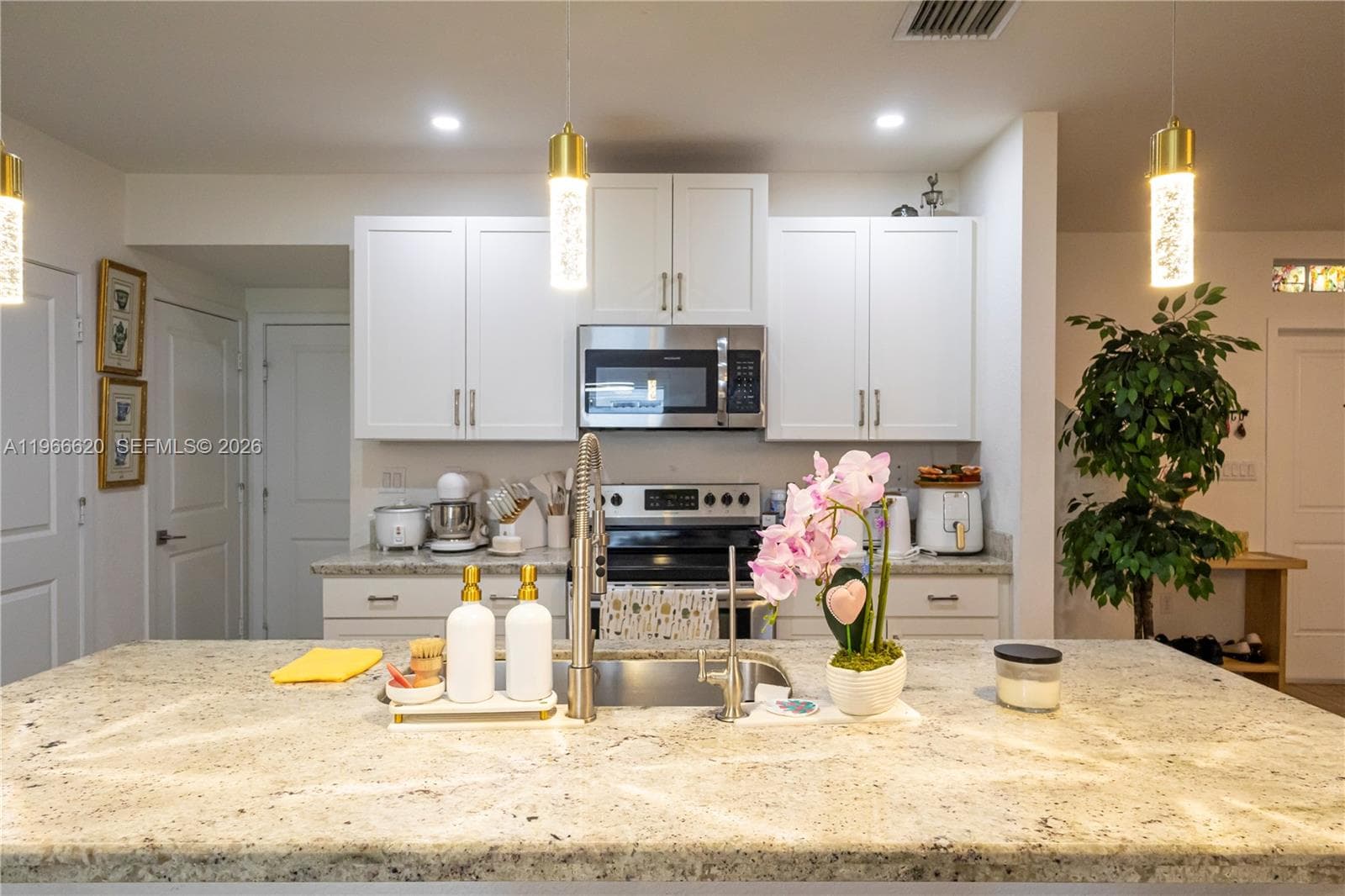 613 NE 5th Way, Florida City FL 33034 — 43