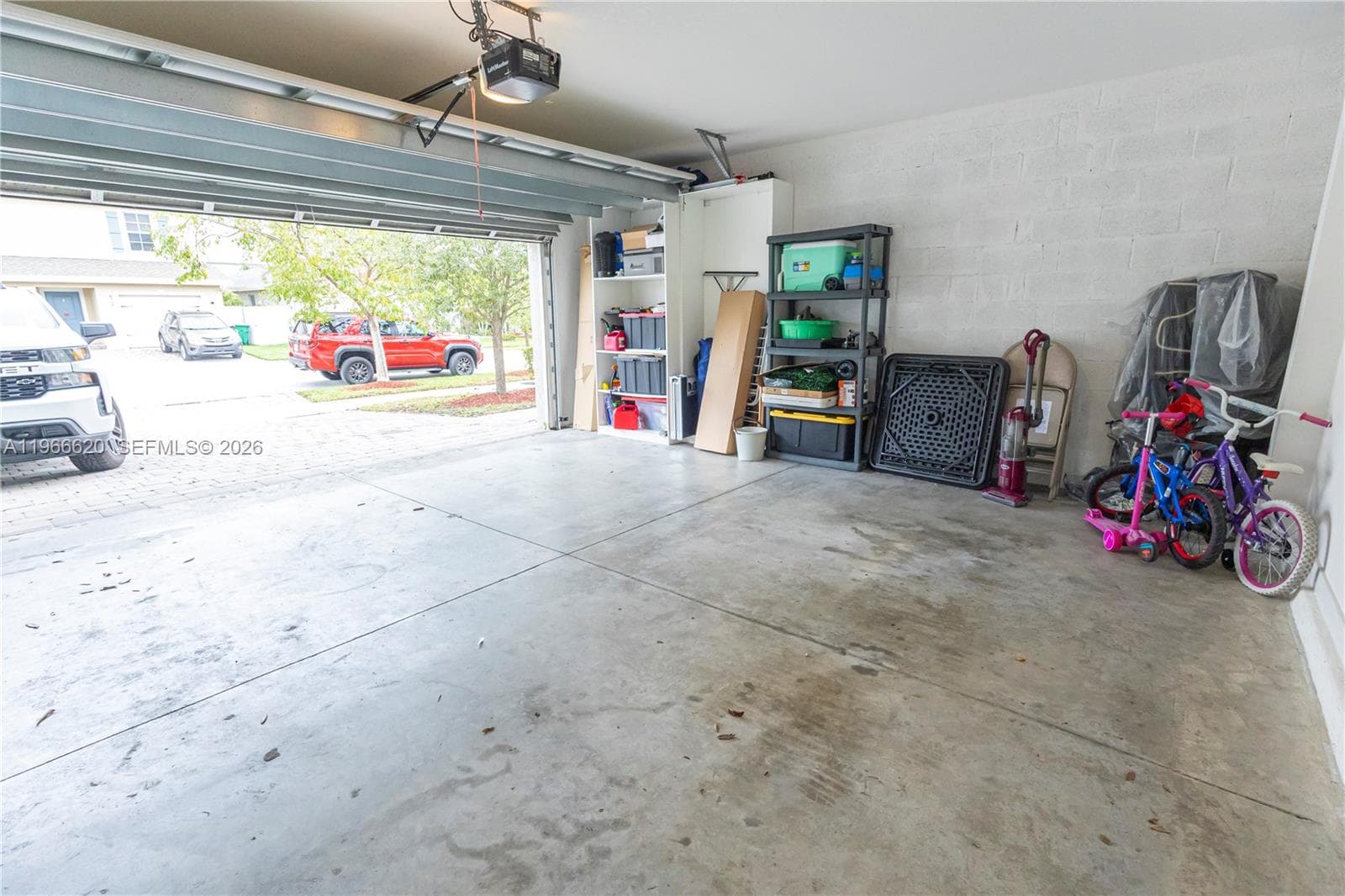 613 NE 5th Way, Florida City FL 33034 — 16