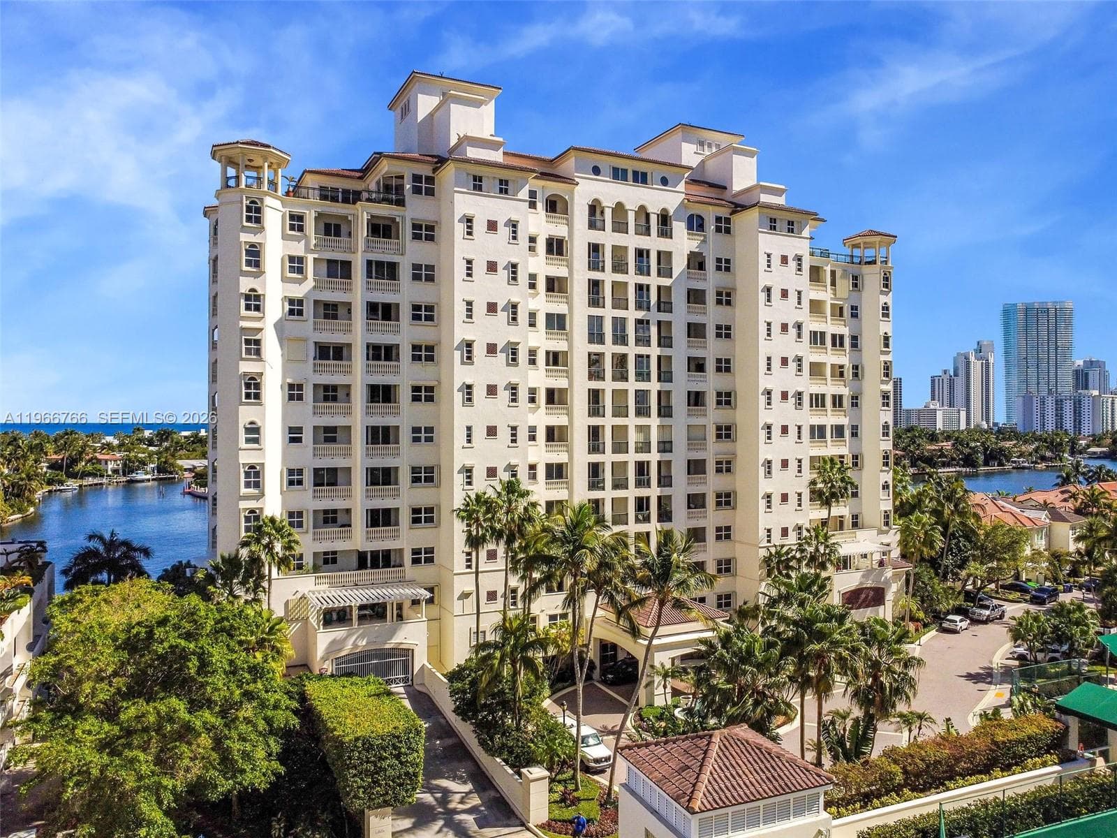 20165 NE 39th Pl, Aventura FL 33180 — 29