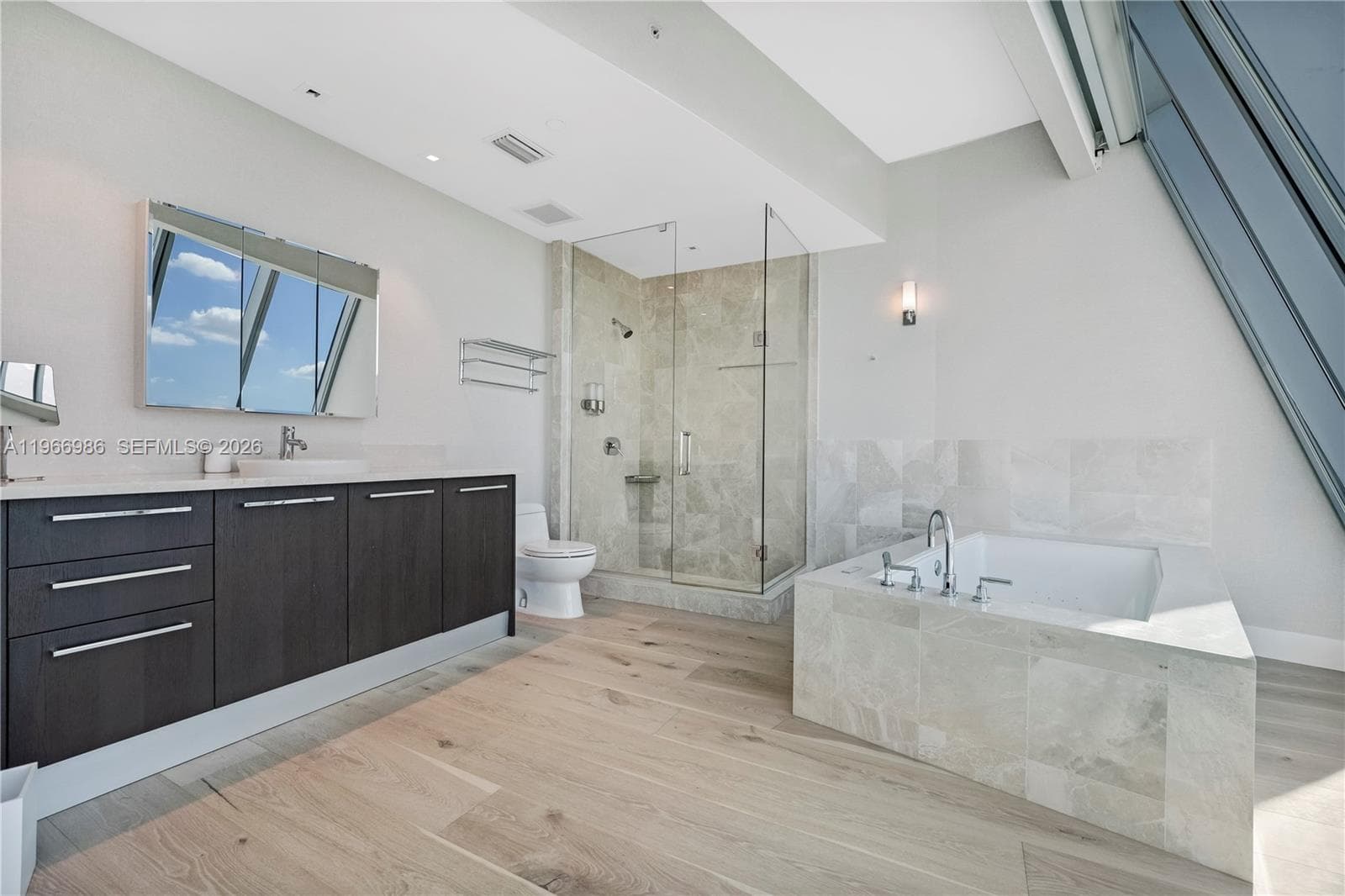 17121 Collins Ave # 4803, Sunny Isles Beach FL 33160 — 31