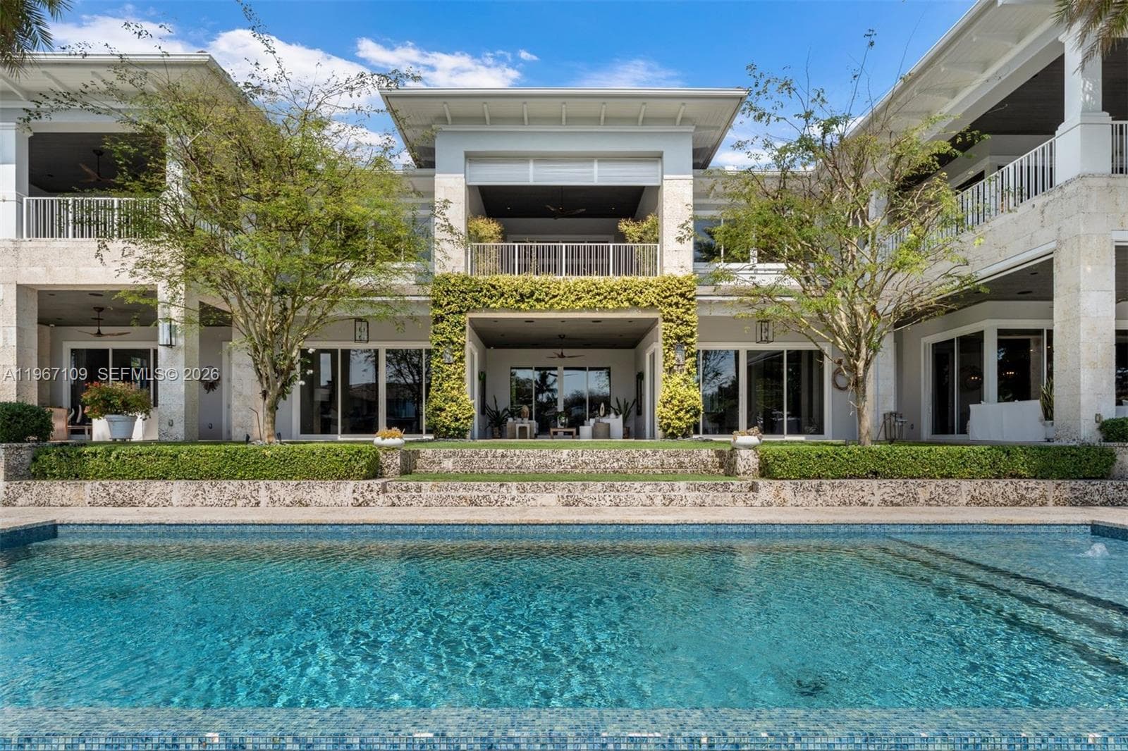 550 Marquesa Dr, Coral Gables FL 33156 — 18
