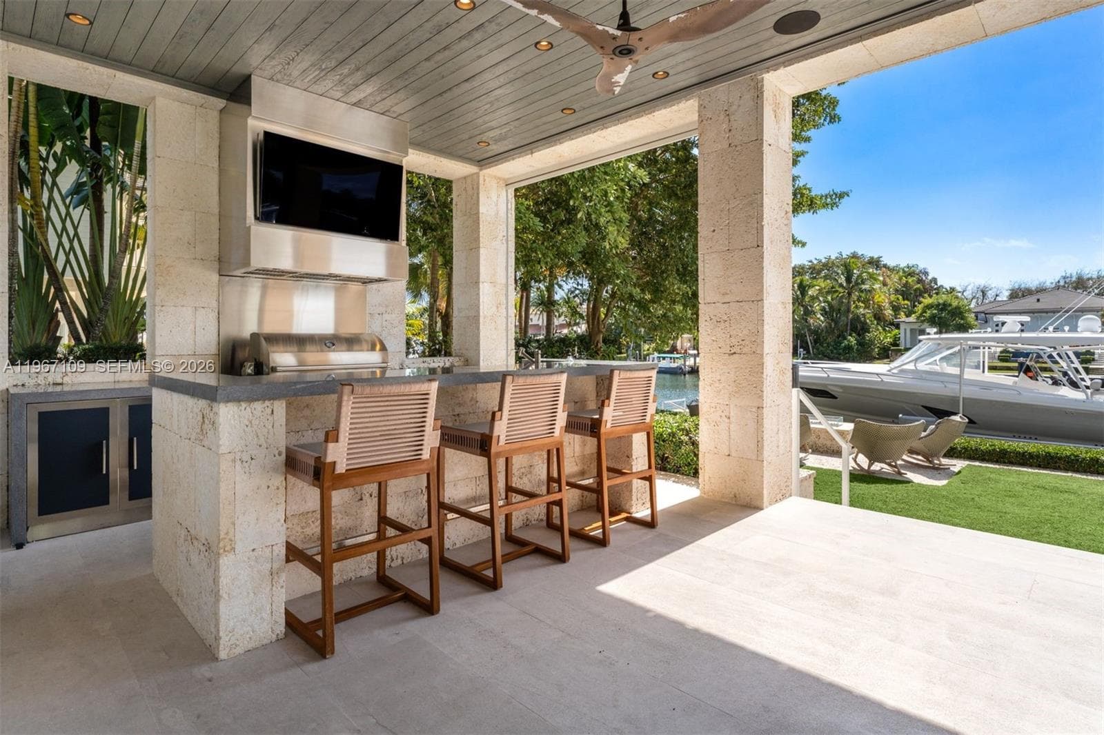 550 Marquesa Dr, Coral Gables FL 33156 — 15