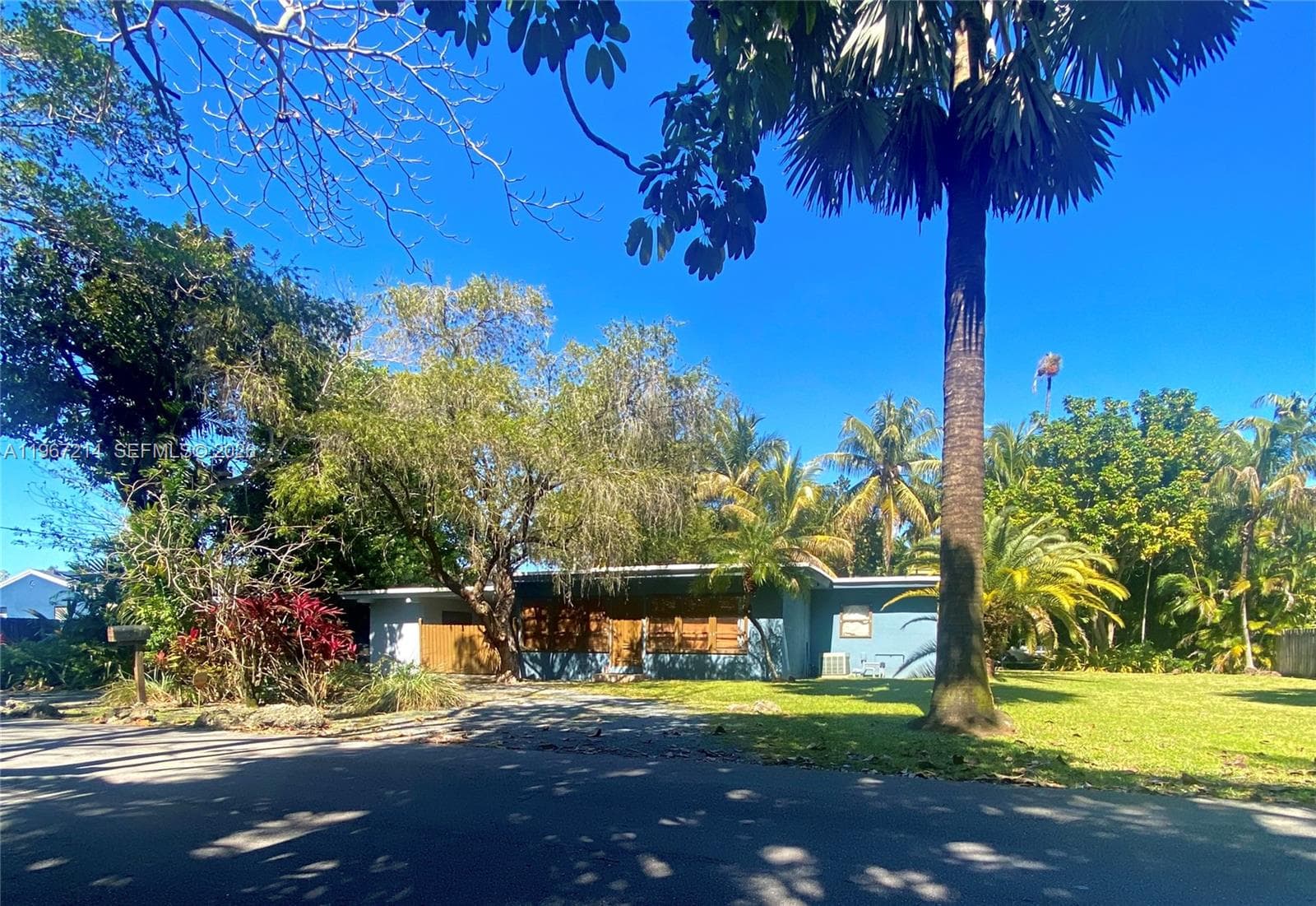 5975 SW 60th St, South Miami FL 33143 — 1