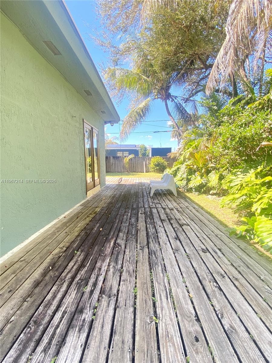 5975 SW 60th St, South Miami FL 33143 — 5