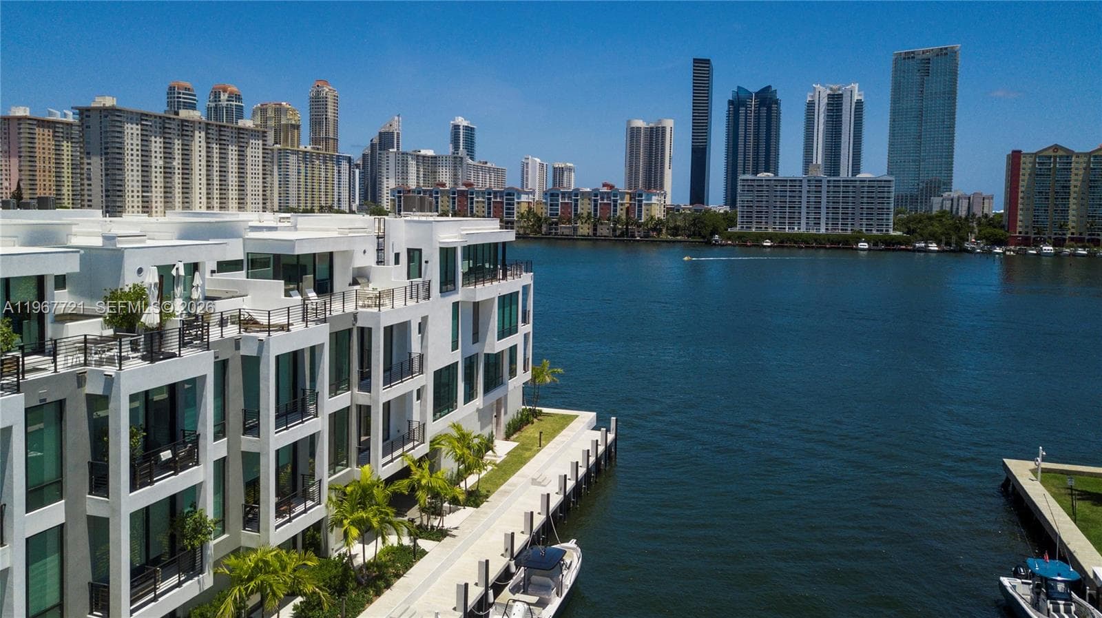4008 NE 167th St # 6, North Miami Beach FL 33160 — 1