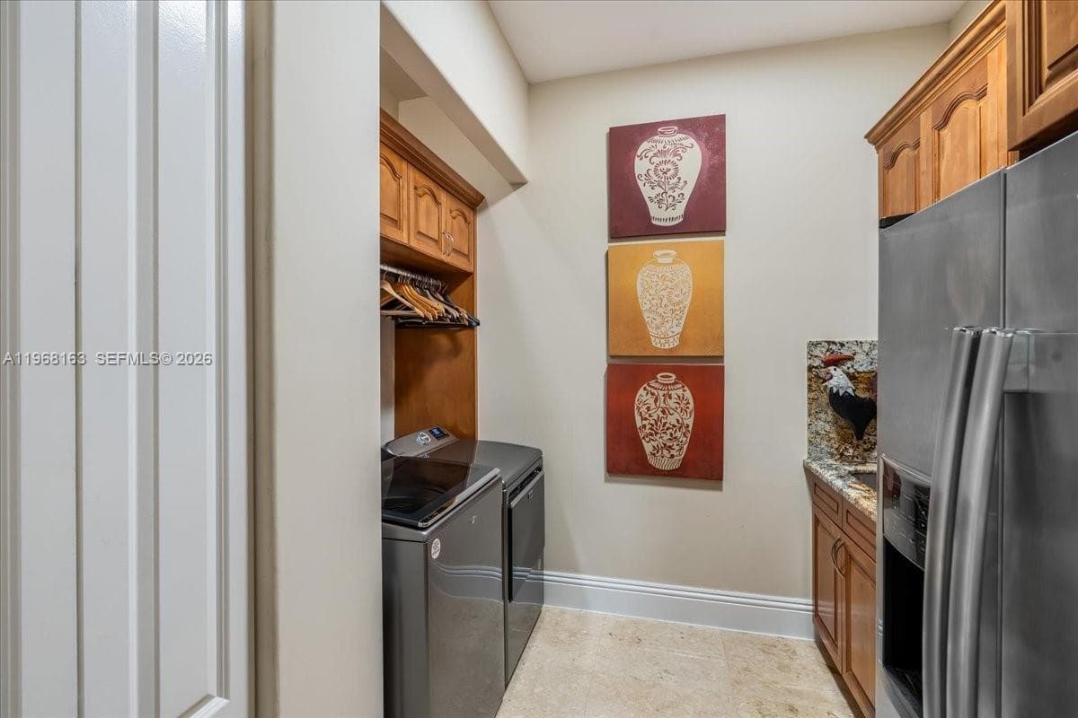 7851 NW 166th Ter, Miami Lakes FL 33016 — 17
