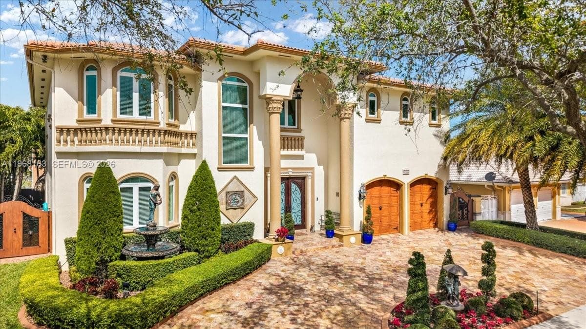 7851 NW 166th Ter, Miami Lakes FL 33016 — 49