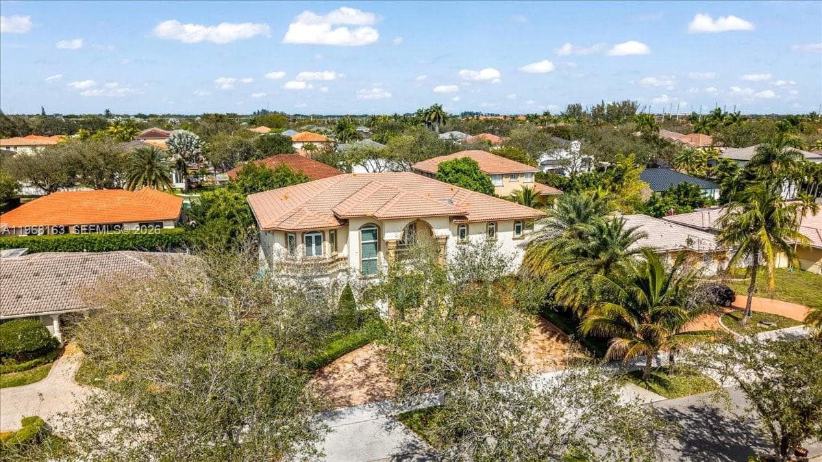 7851 NW 166th Ter, Miami Lakes FL 33016 — 55