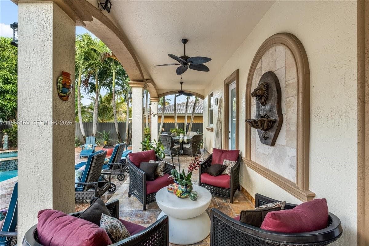 7851 NW 166th Ter, Miami Lakes FL 33016 — 37