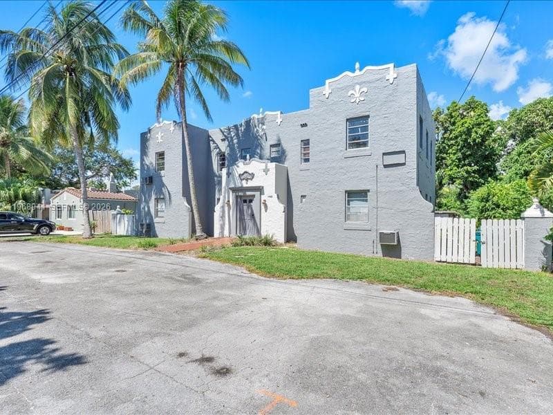 11402 NE 8th Ct, Biscayne Park FL 33161 — 7