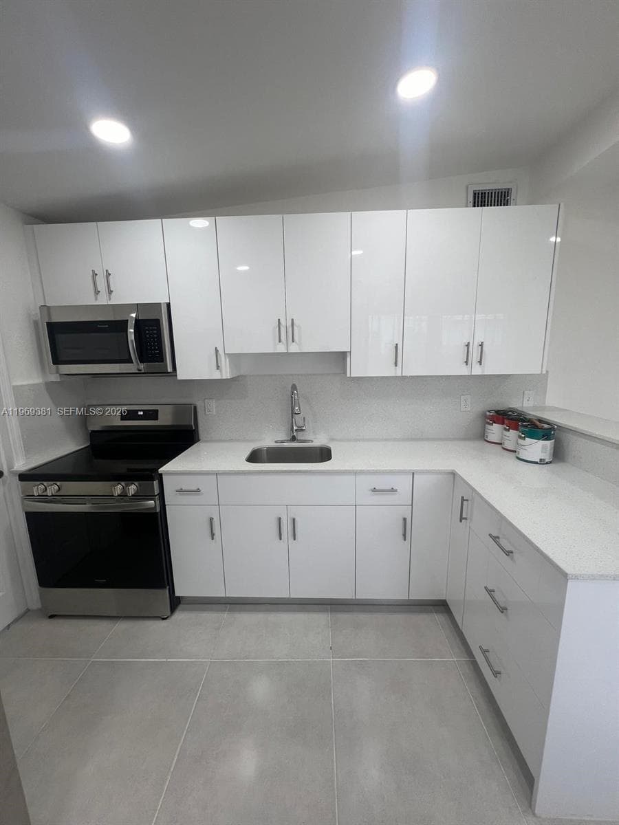 2061 Rutland St, Opa-Locka FL 33054 — 1