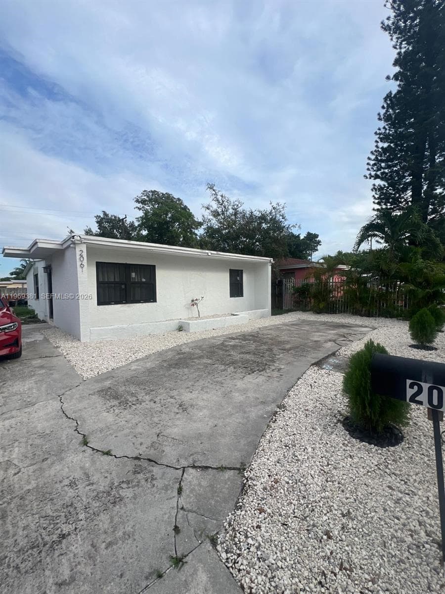 2061 Rutland St, Opa-Locka FL 33054 — 4