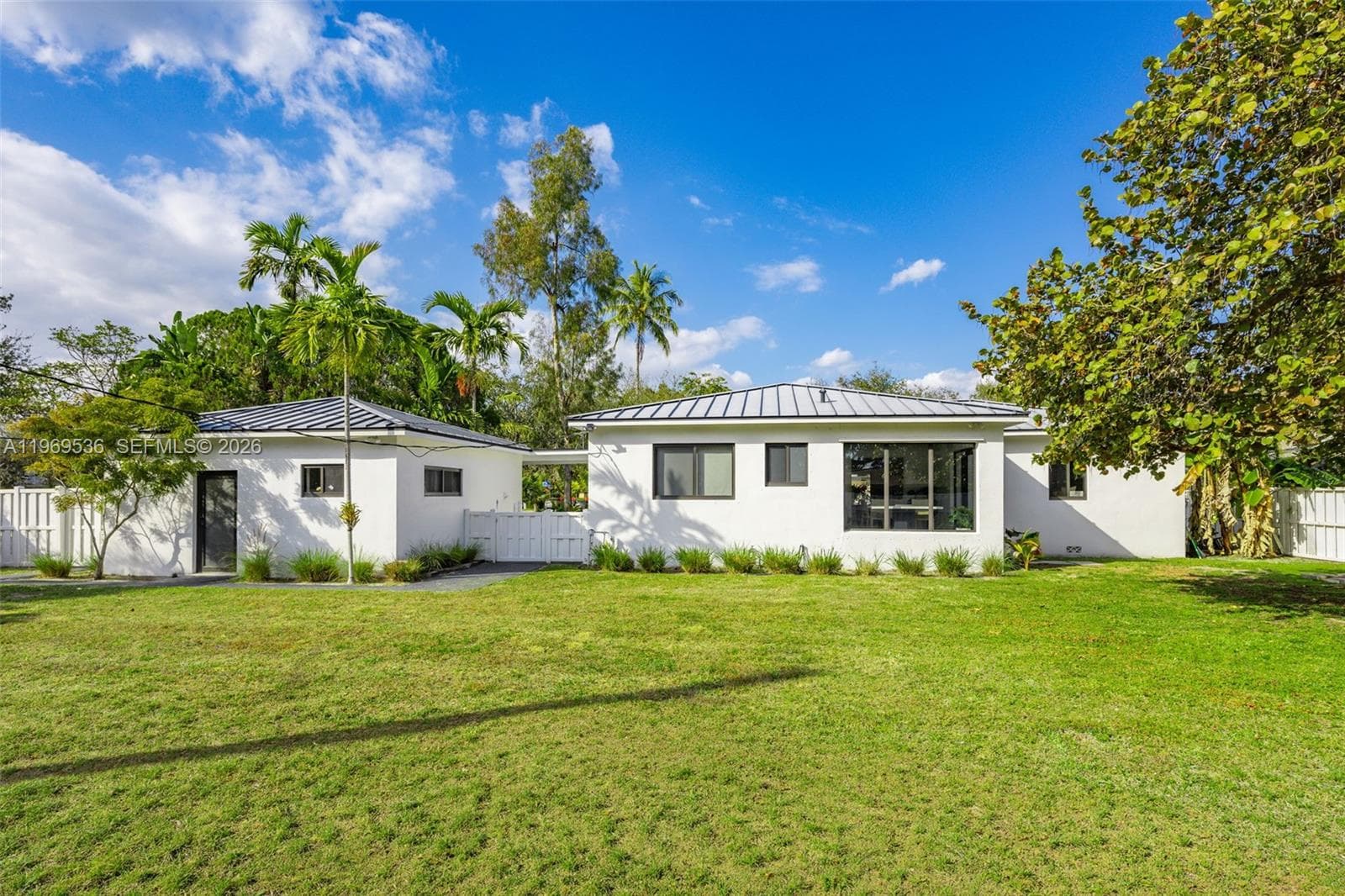 312 NE 90th St, El Portal FL 33138 — 36