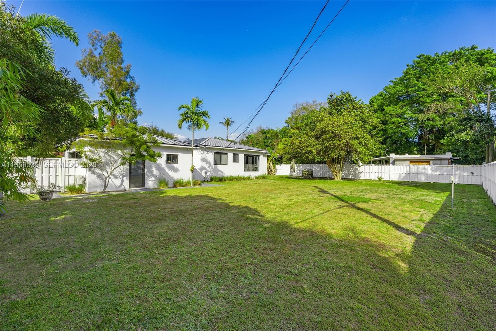 312 NE 90th St, El Portal FL 33138 — 38