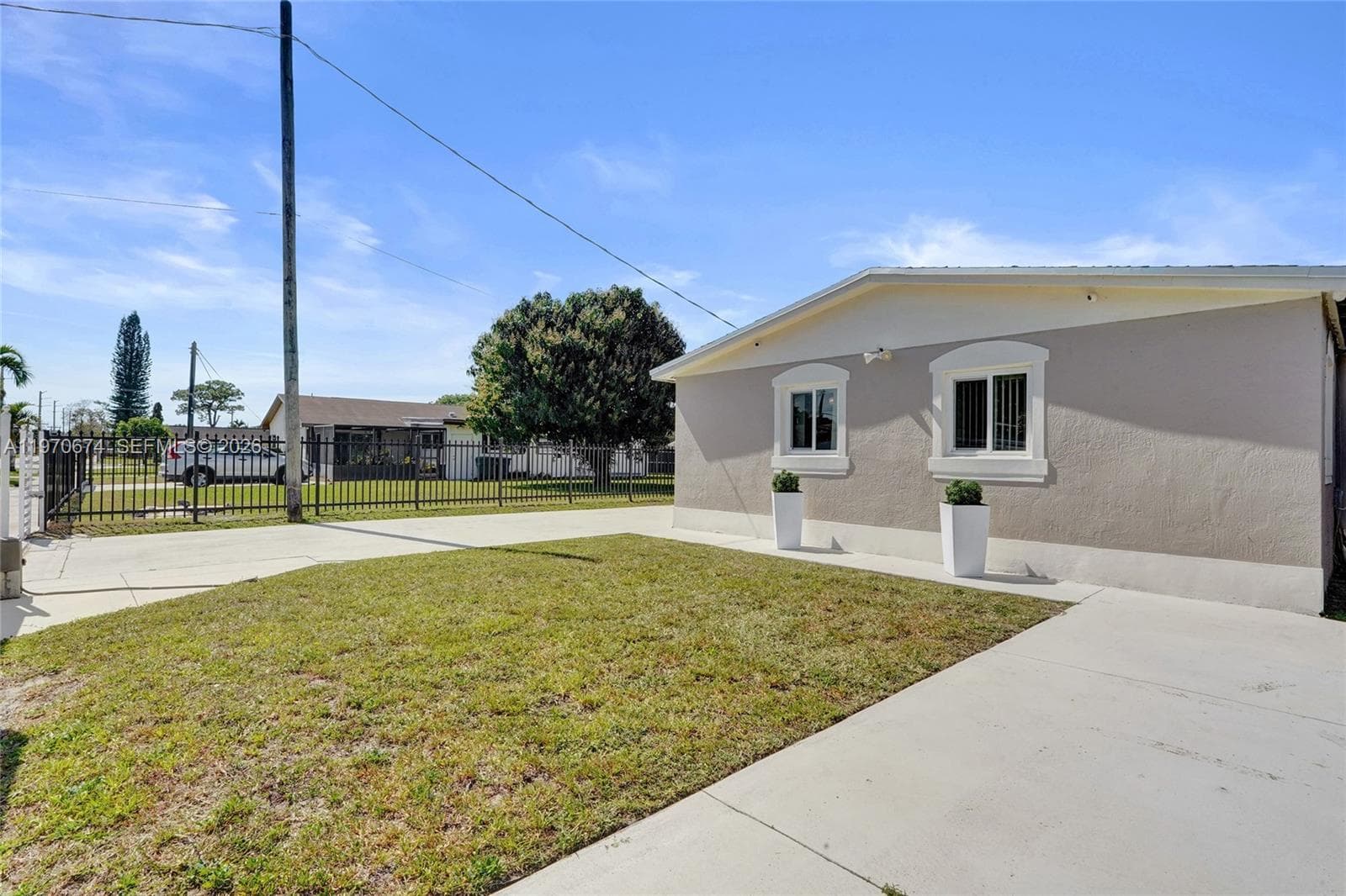 17110 NW 19th Ave, Miami Gardens FL 33056 — 43