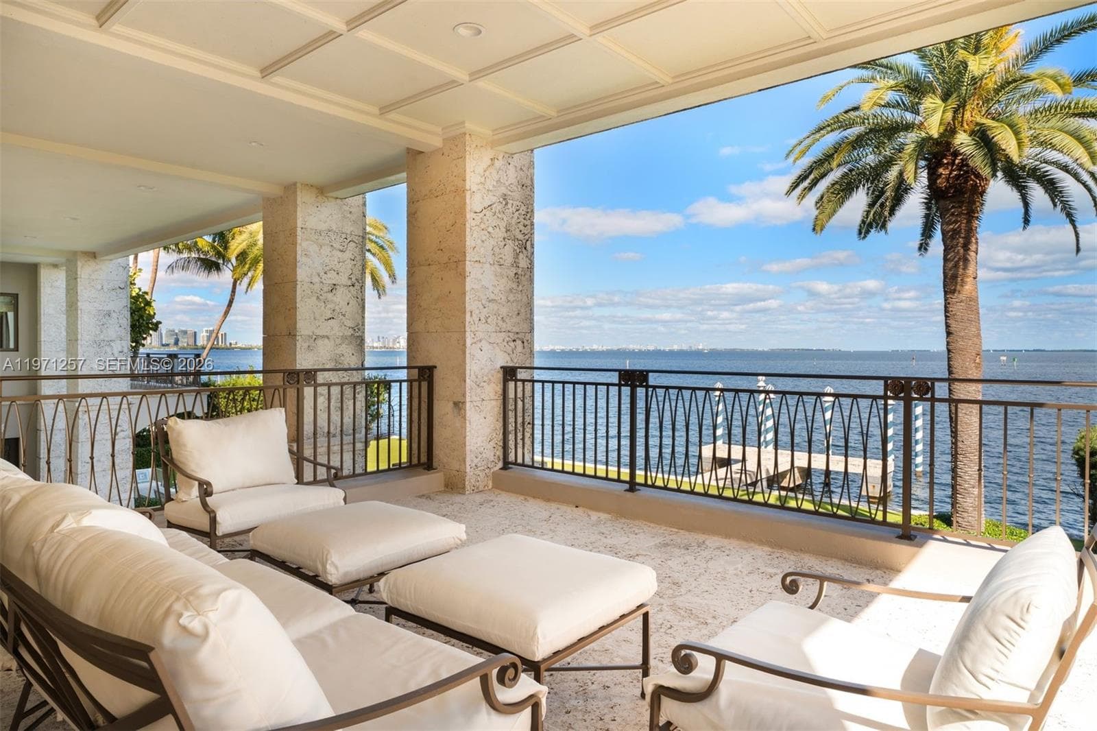 10 Tahiti Beach Island Rd, Coral Gables FL 33143 — 10