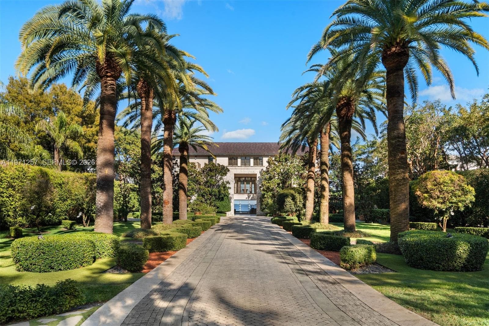 10 Tahiti Beach Island Rd, Coral Gables FL 33143 — 15