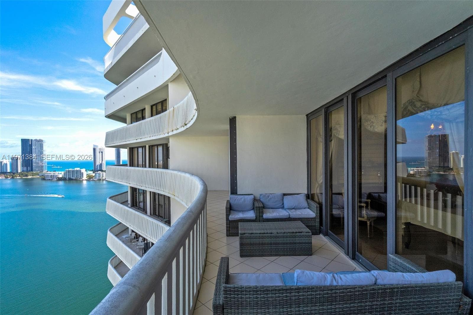 3000 Island Blvd # 2902, Aventura FL 33160 — 55
