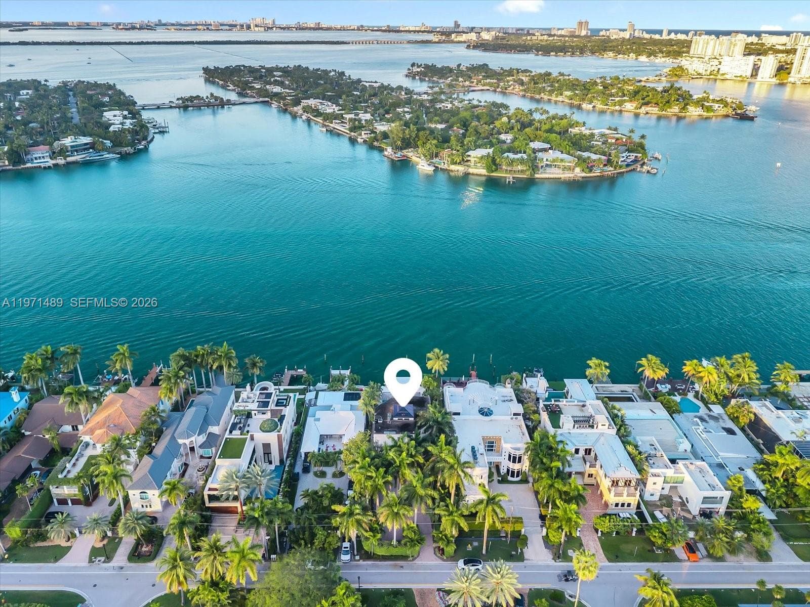 279 N Hibiscus Dr, Miami Beach FL 33139 — 17