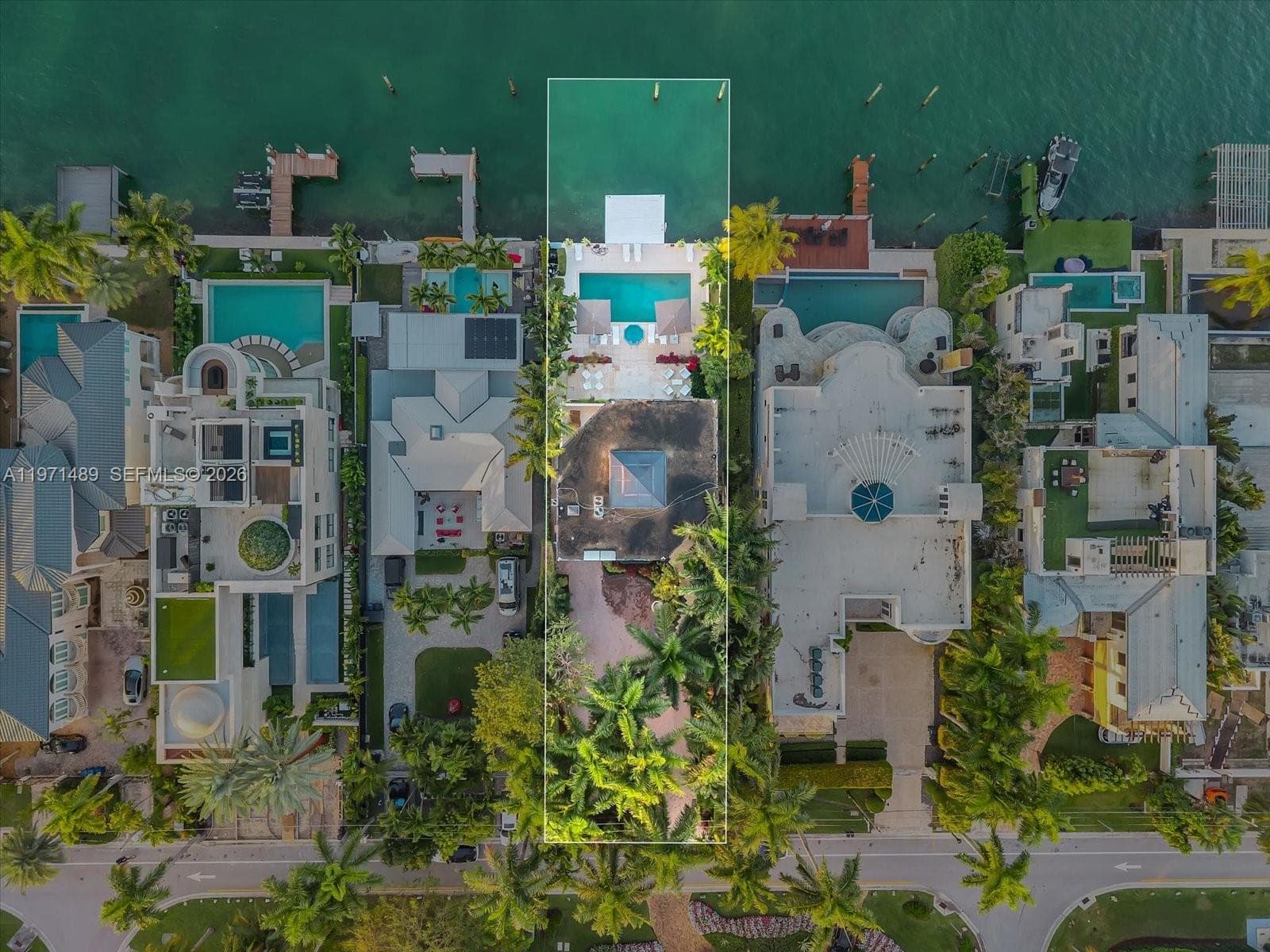 279 N Hibiscus Dr, Miami Beach FL 33139 — 21