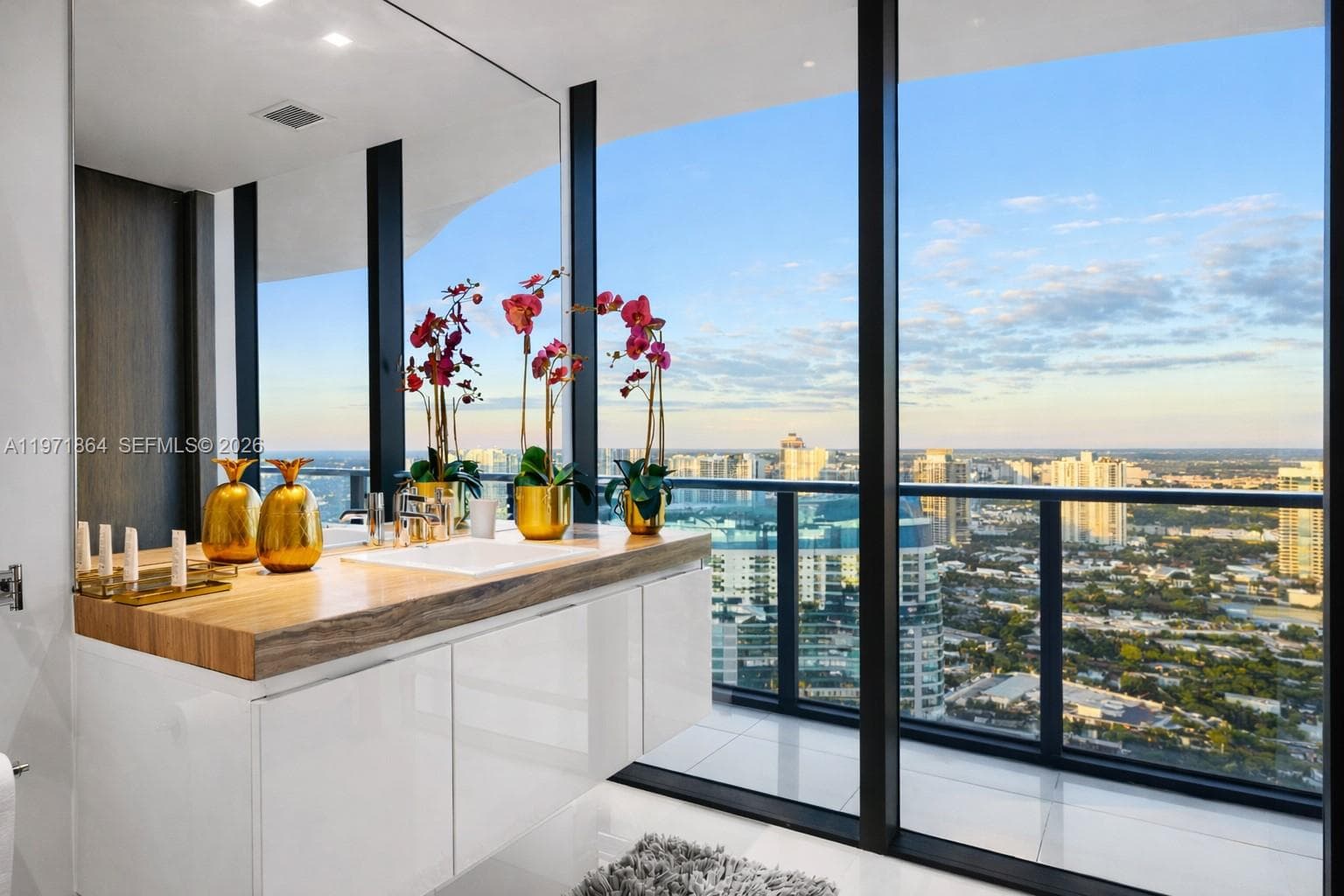 19575 Collins Ave # 30, Sunny Isles Beach FL 33160 — 46