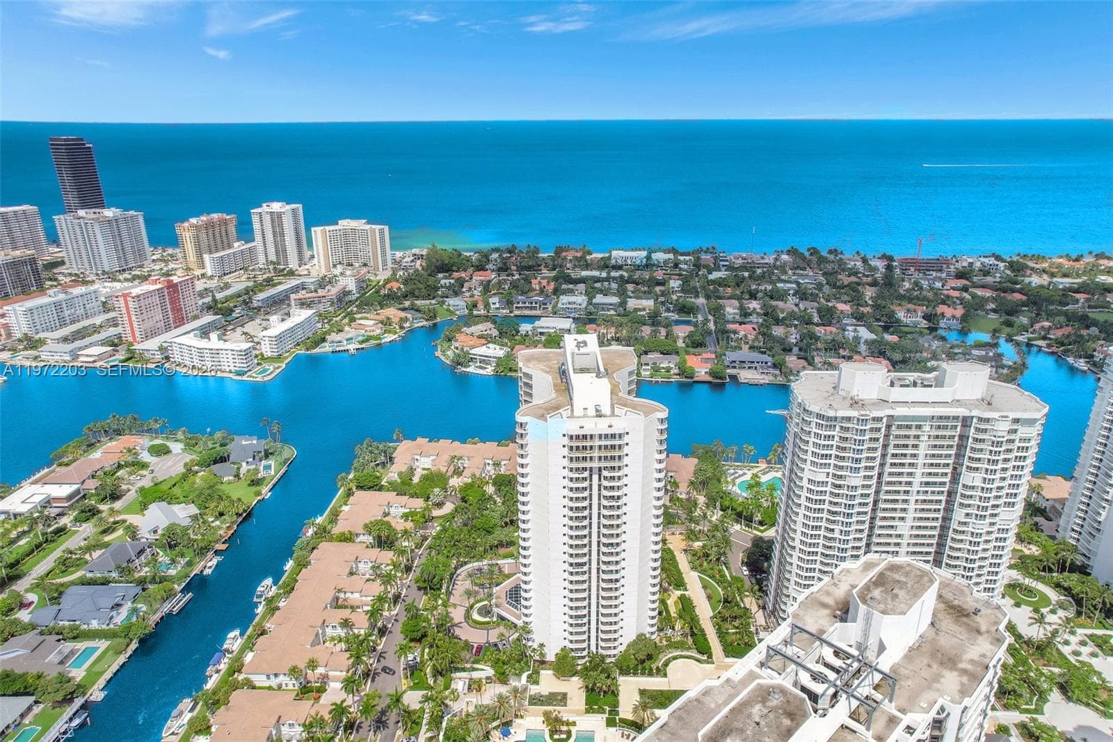 21200 Point Pl, Aventura FL 33180 — 87