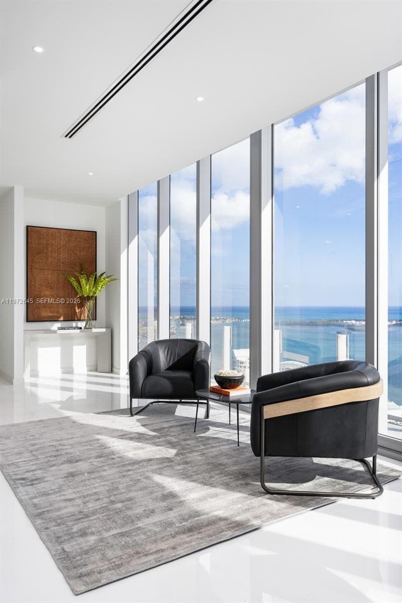 300 Biscayne Boulevard Way, Miami FL 33131 — 6