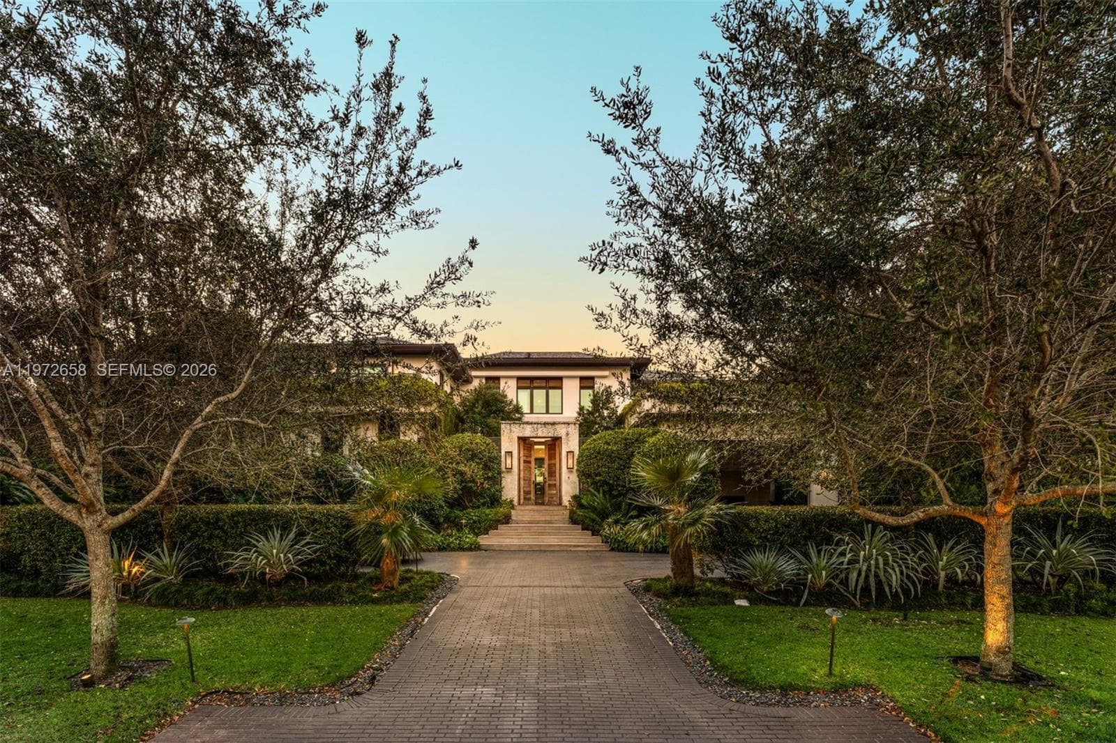 6850 Sunrise Ct, Coral Gables FL 33133 — 1