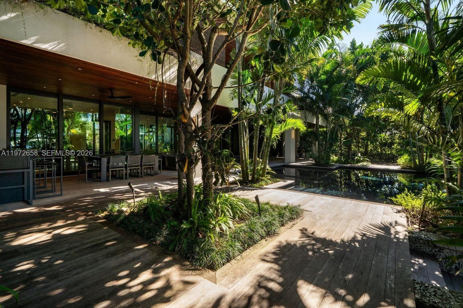 6850 Sunrise Ct, Coral Gables FL 33133 — 14