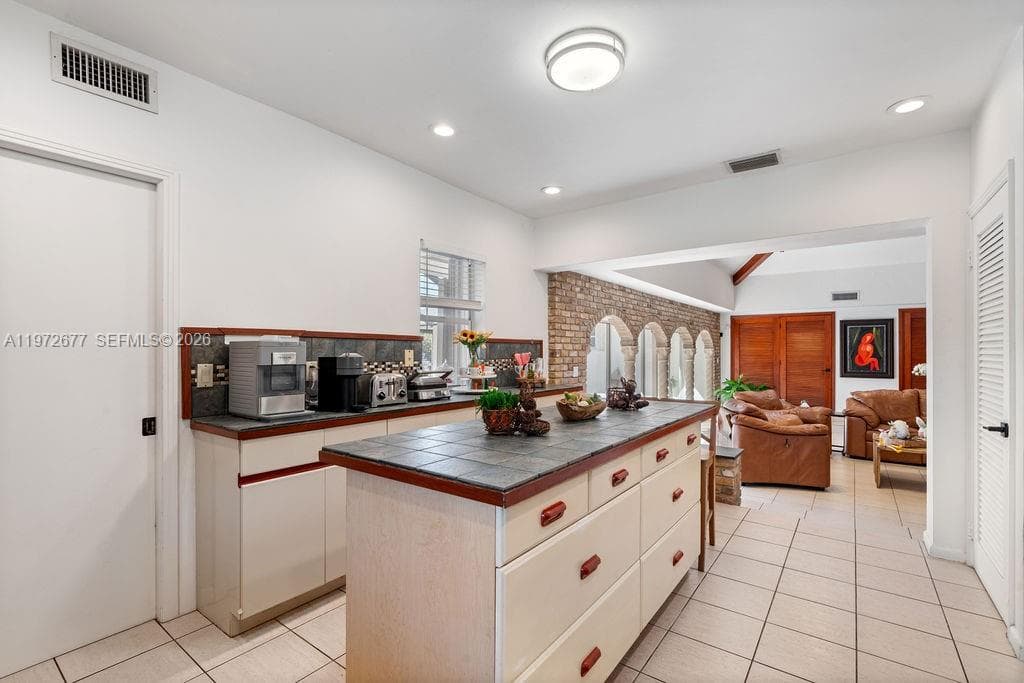 13780 SW 73rd Ct, Palmetto Bay FL 33158 — 20